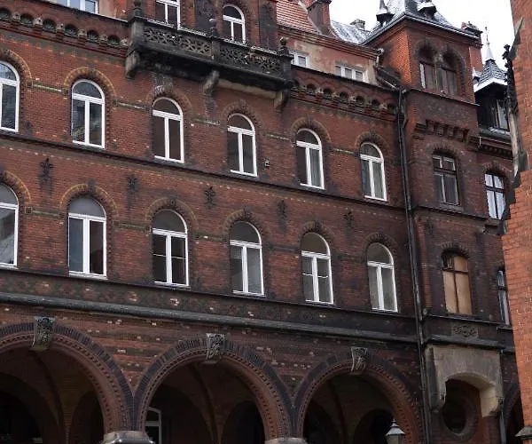 Apartament Centrum Legnicy Janson アパート レグニツァ